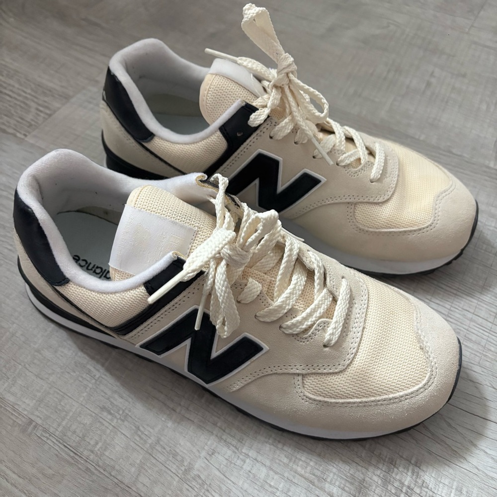Women’s New Balance 574 Sneakers - Picture 2 of 8